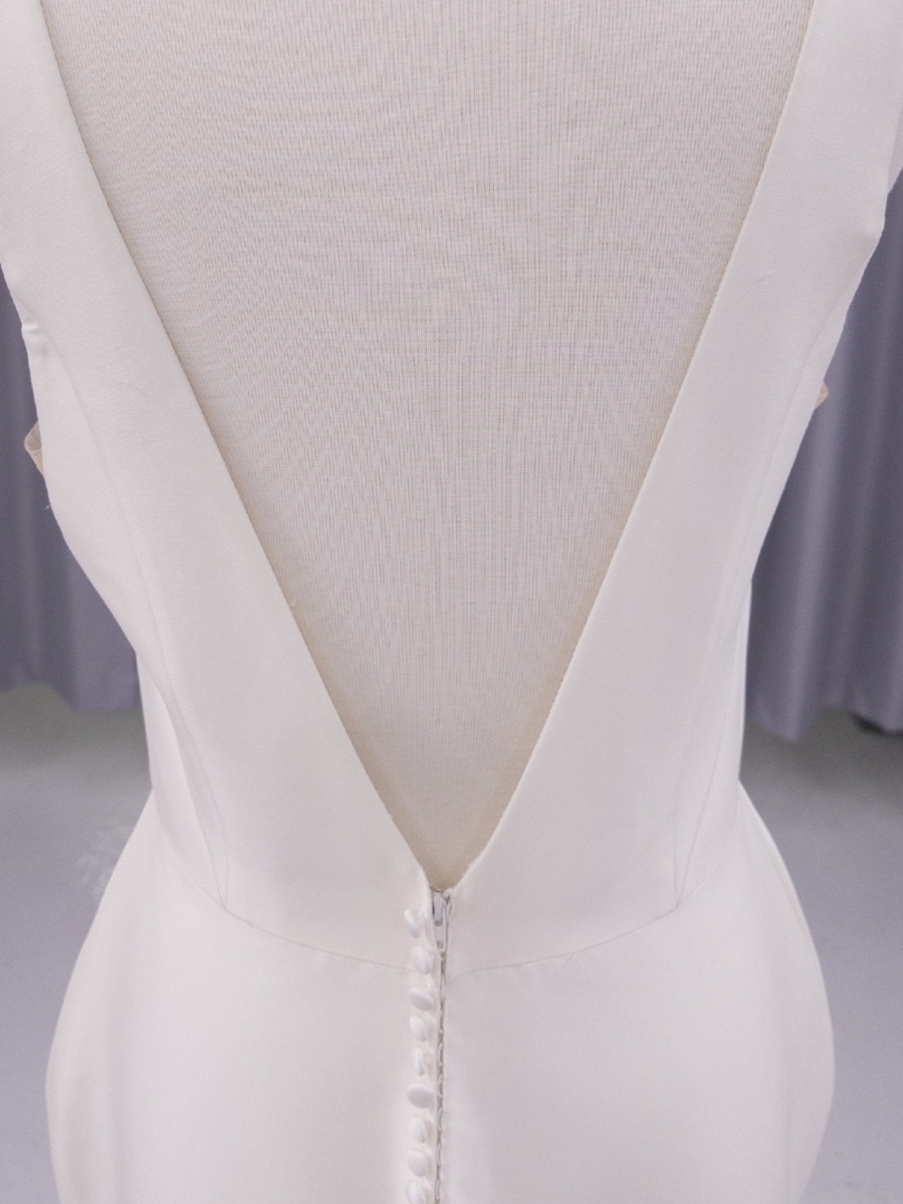 Justin Alexander Charlie Wedding Dress Size 14 With Detachable Train - Picture 6 of 12